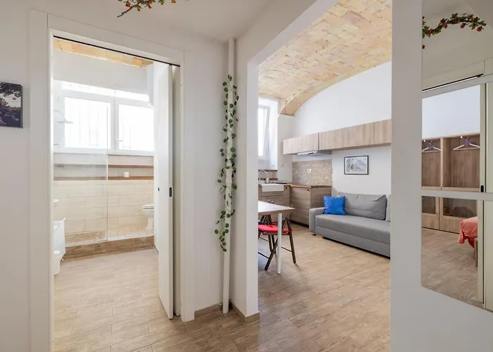 CASA ELENA, Testaccio